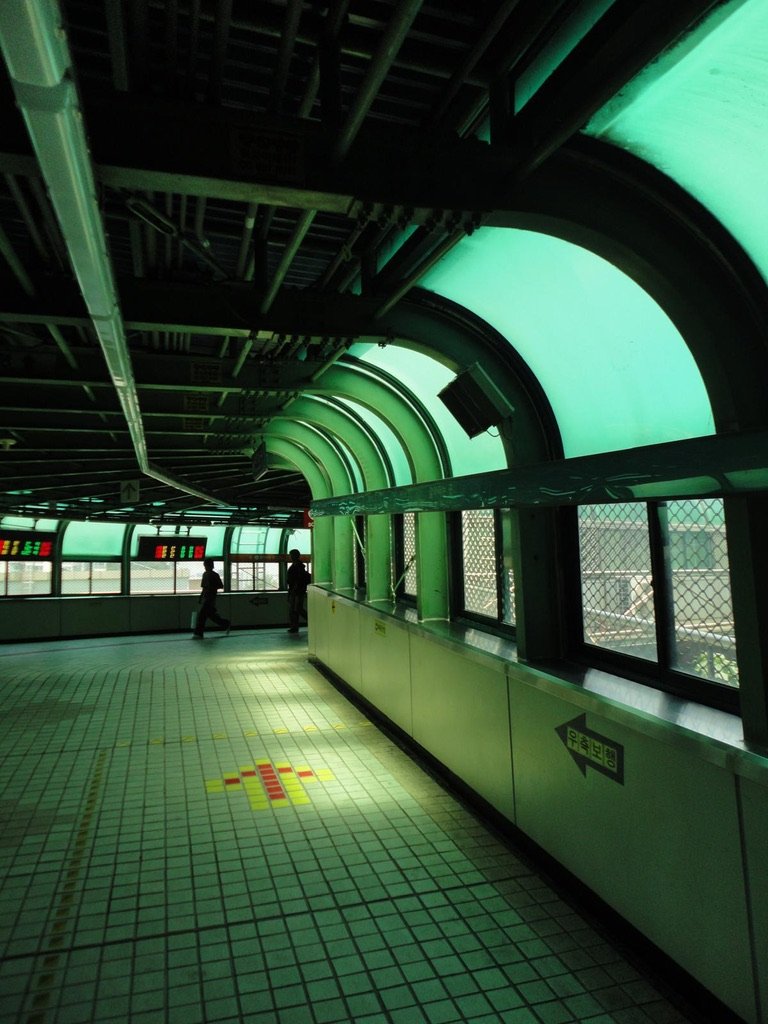 Seongsu Station, Seoul Subway Line 2