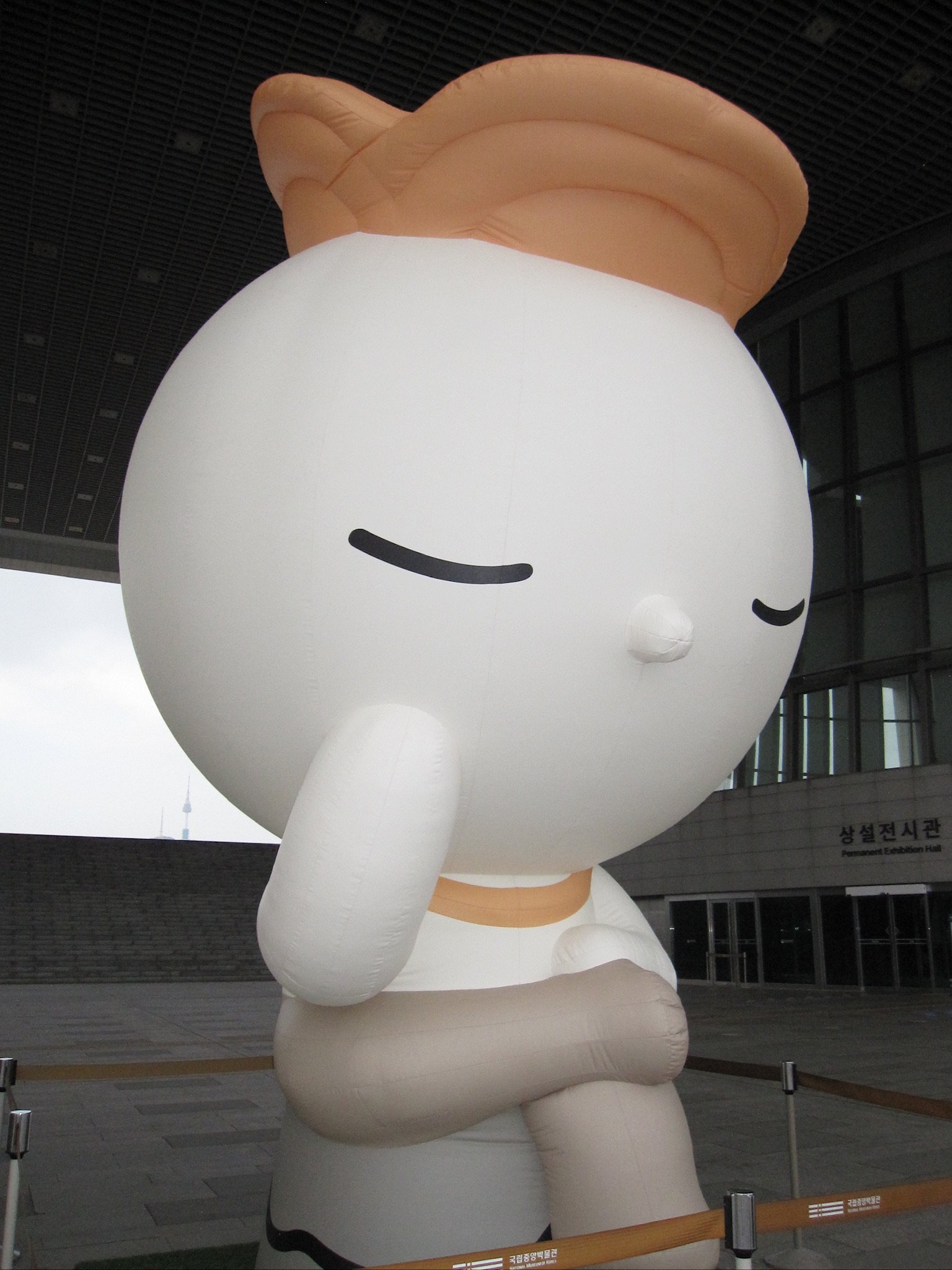 National Museum of Korea Inflatable Statue